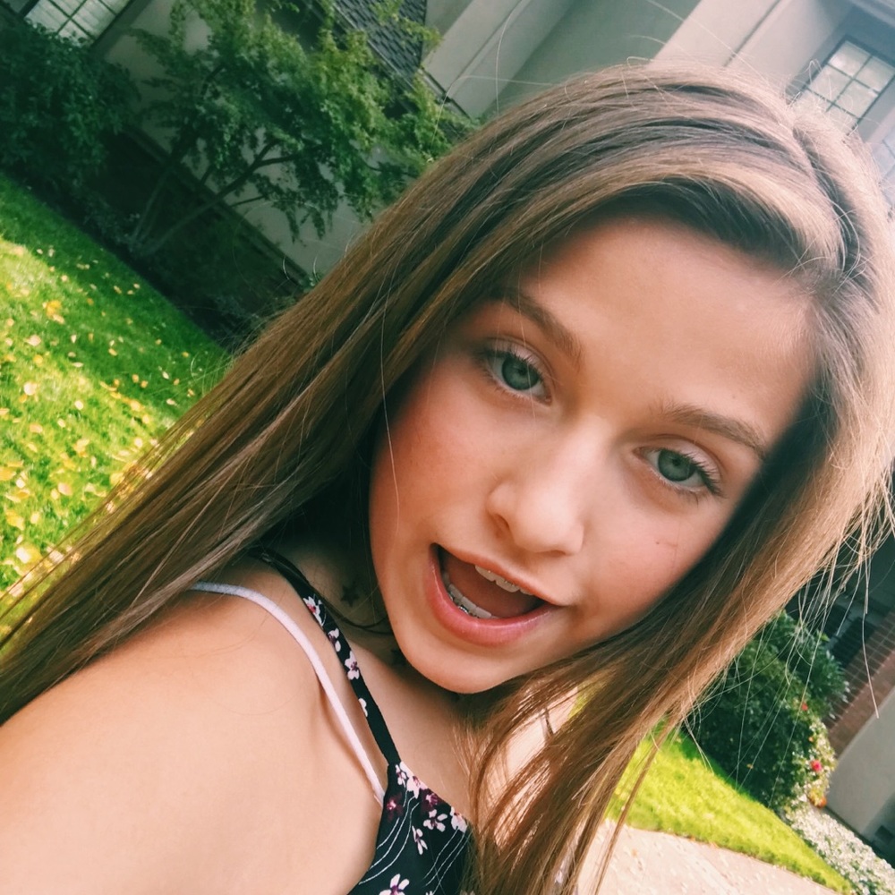 Meet your Posher, Julia